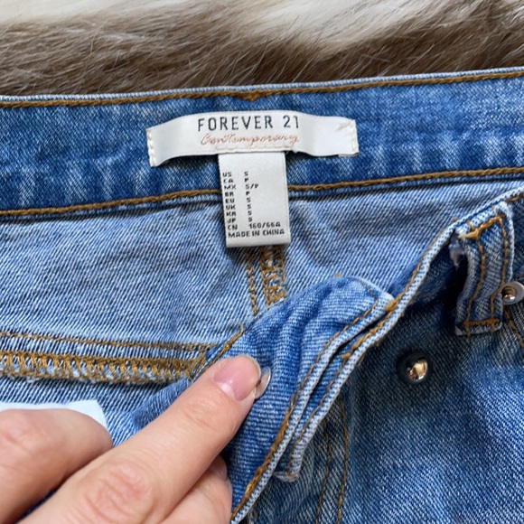 Forever 21 denim skirt - Picture 3 of 4